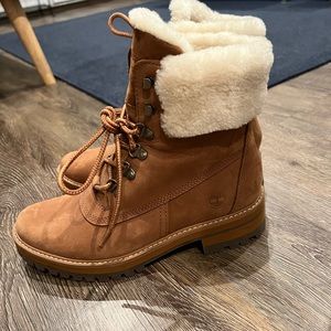 WOMEN'S COURMAYEUR VALLEY 6-INCH WATERPROOF FAUX-FUR BOOTS size 9